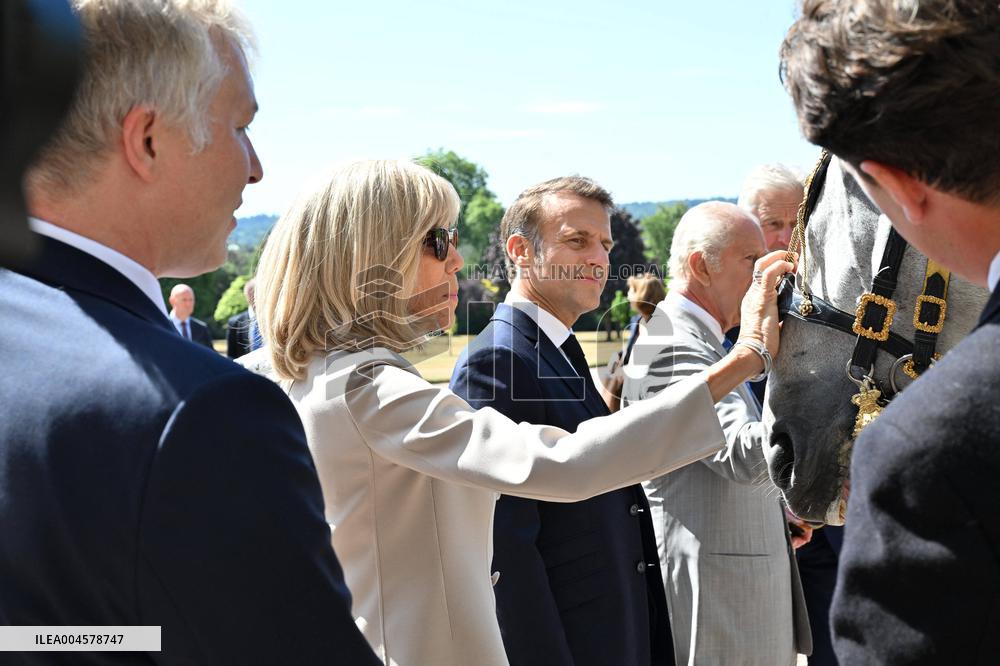 Macron Visits The Windsor Castle Gardens - Berkshire