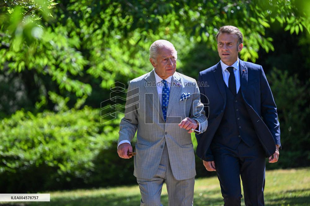 Macron Visits The Windsor Castle Gardens - Berkshire