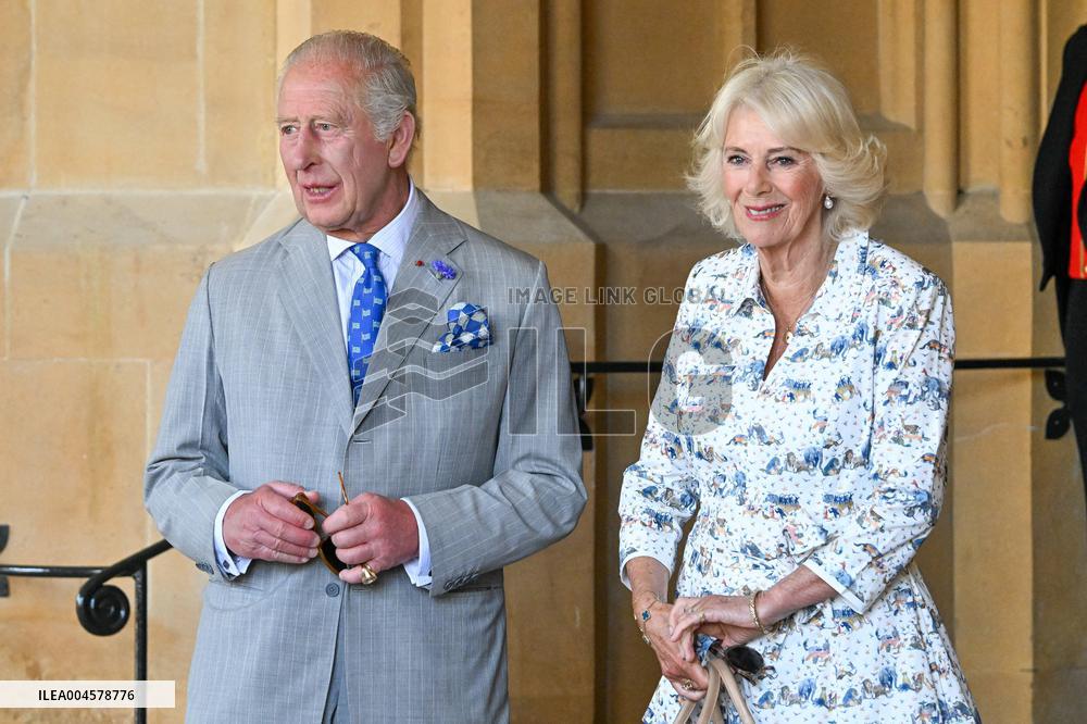 Macron Visits The Windsor Castle Gardens - Berkshire