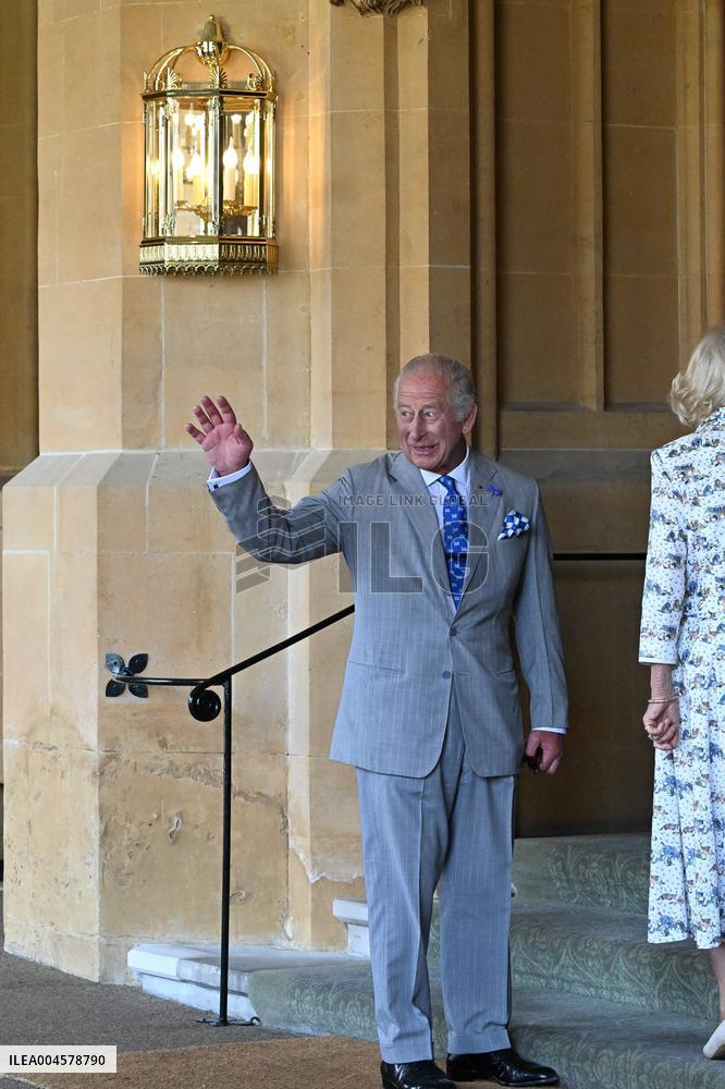 Macron Visits The Windsor Castle Gardens - Berkshire