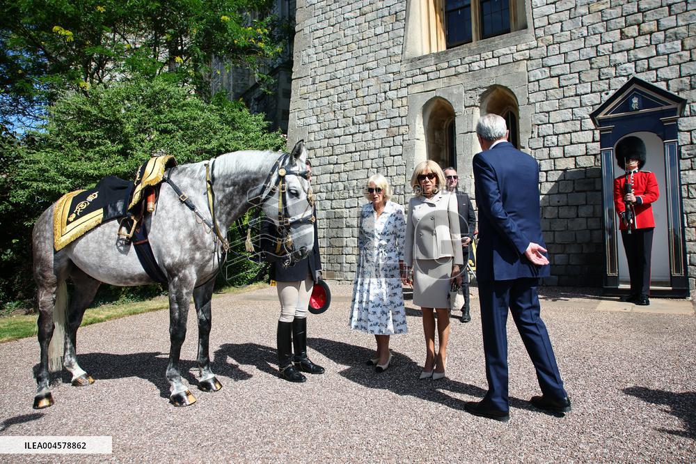 Macron Visits The Windsor Castle Gardens - Berkshire