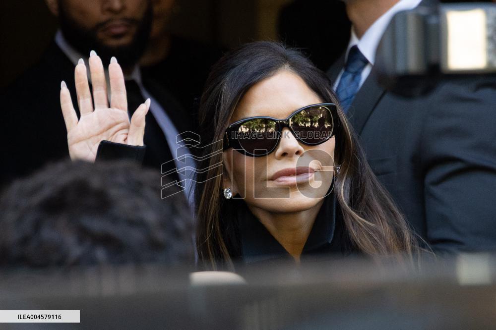 PFW Balenciaga Outside Arrivals NB