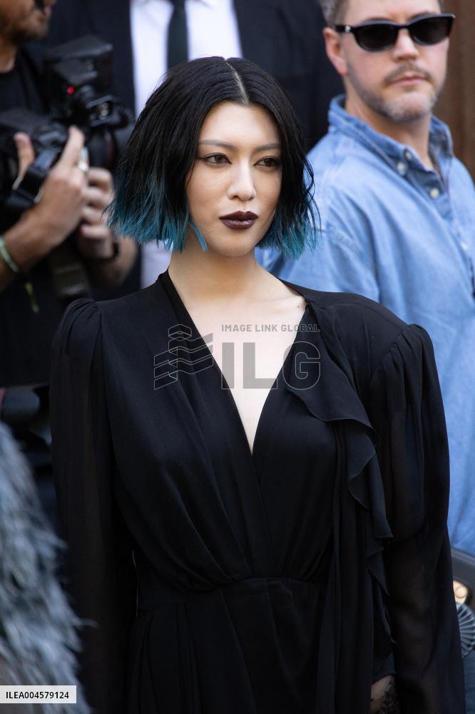 PFW Balenciaga Outside Arrivals NB