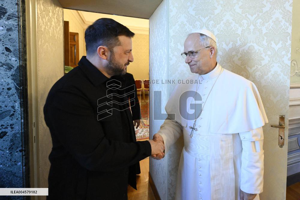 Pope Leo XIV Meets Volodymyr Zelensky in Castel Gandolfo