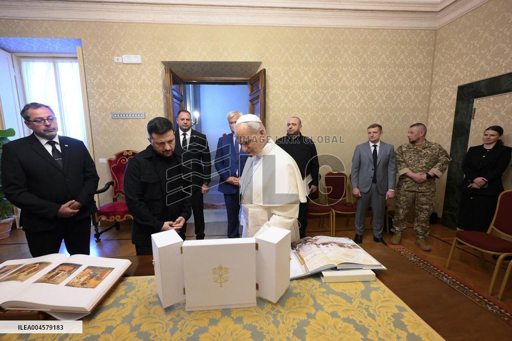 Pope Leo XIV Meets Volodymyr Zelensky in Castel Gandolfo