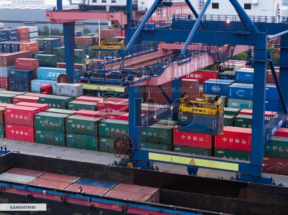 Beijing-Hangzhou Grand Canal Huai 'an Container Terminal