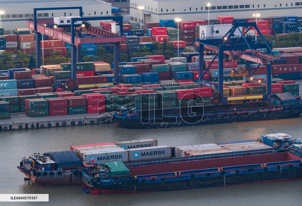 Beijing-Hangzhou Grand Canal Huai 'an Container Terminal