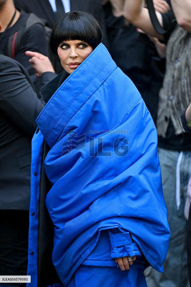 PFW Balenciaga Outside Arrivals