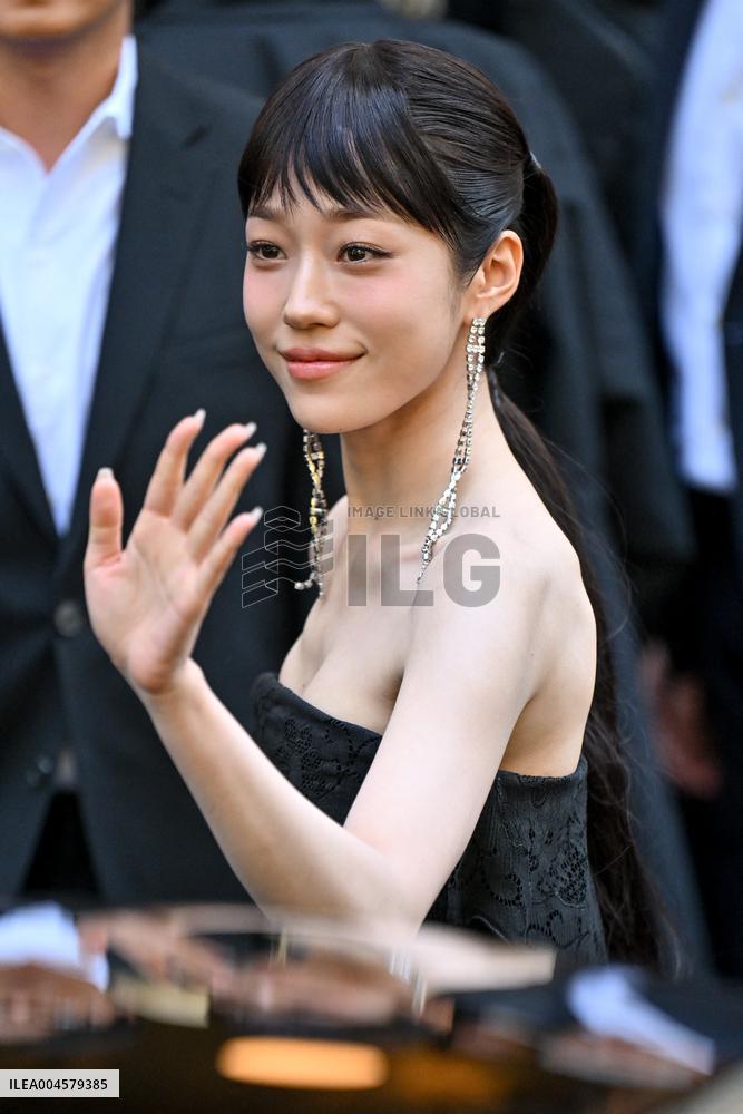 PFW Balenciaga Outside Arrivals