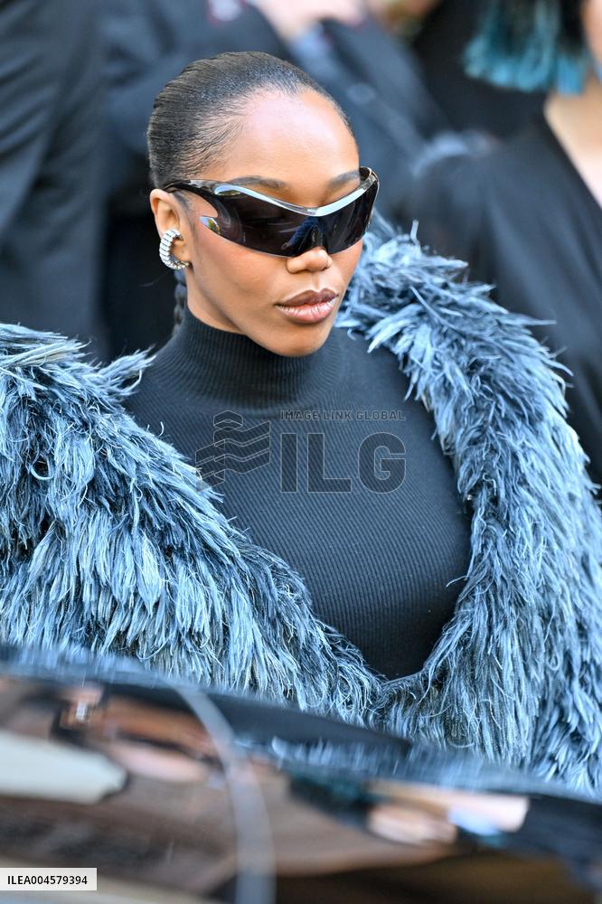 PFW Balenciaga Outside Arrivals