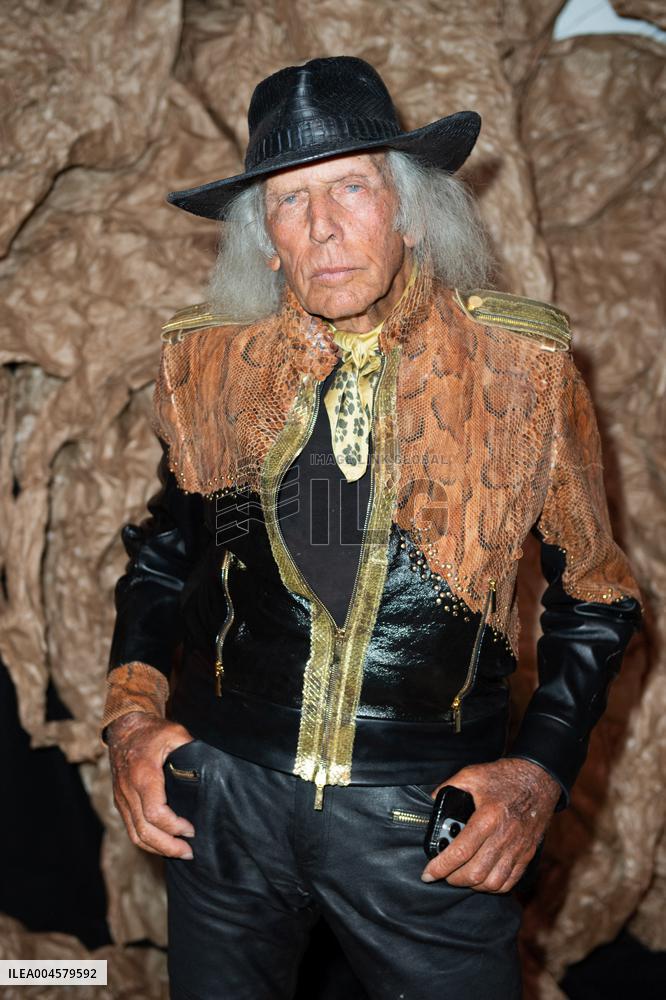 PFW Franck Sorbier Front Row AM