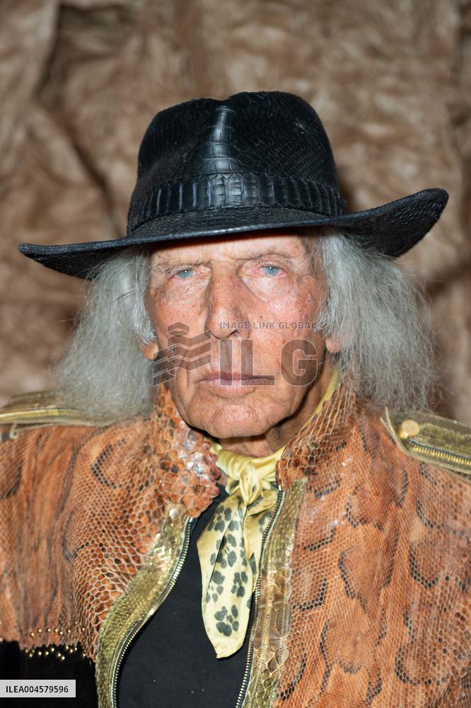 PFW Franck Sorbier Front Row AM