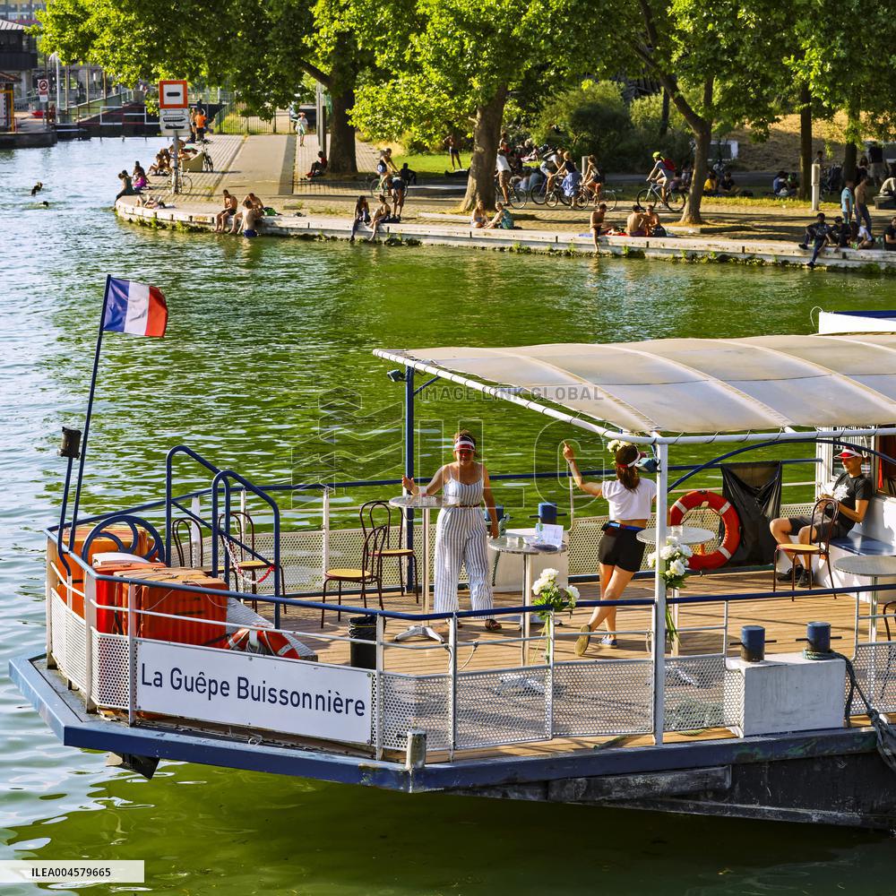 Illustration - Baignade - Paris - Seine