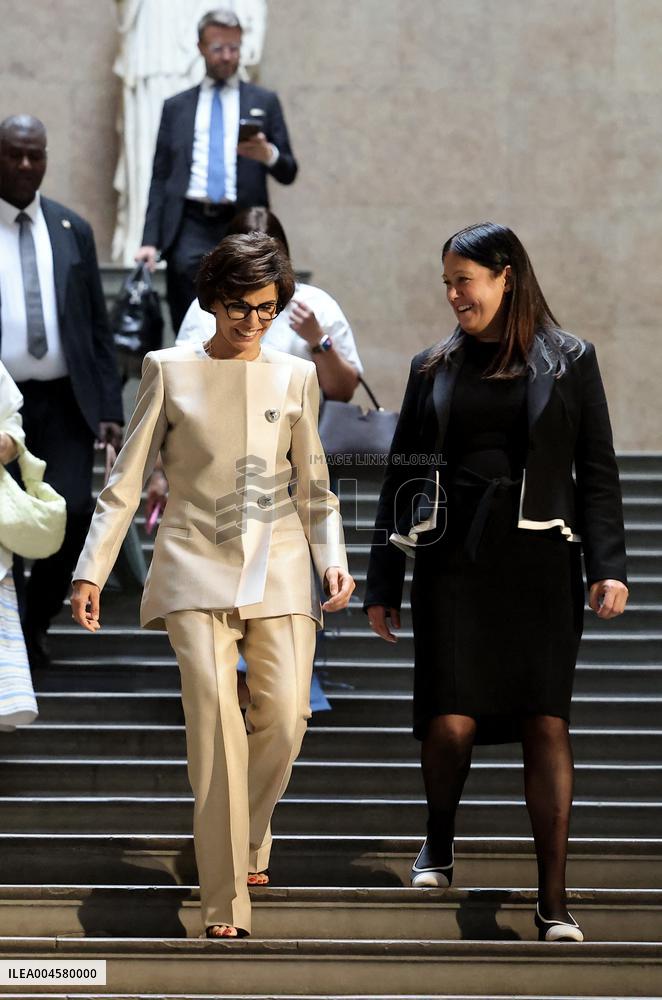 Macron Visits British Museum - London