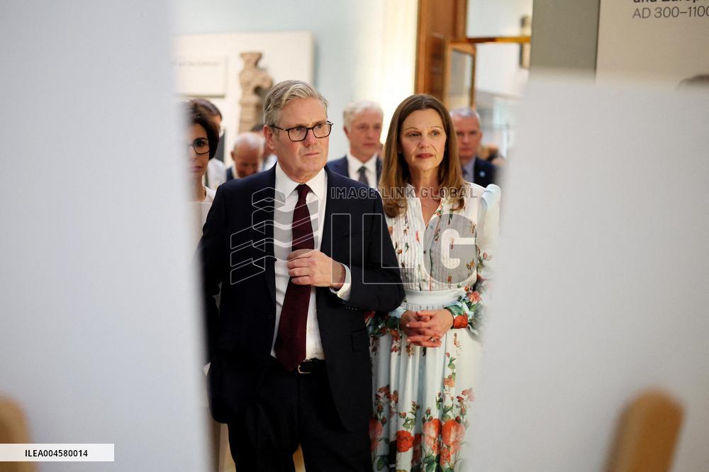 Macron Visits British Museum - London