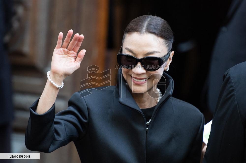 PFW Balenciaga Arrivals AM