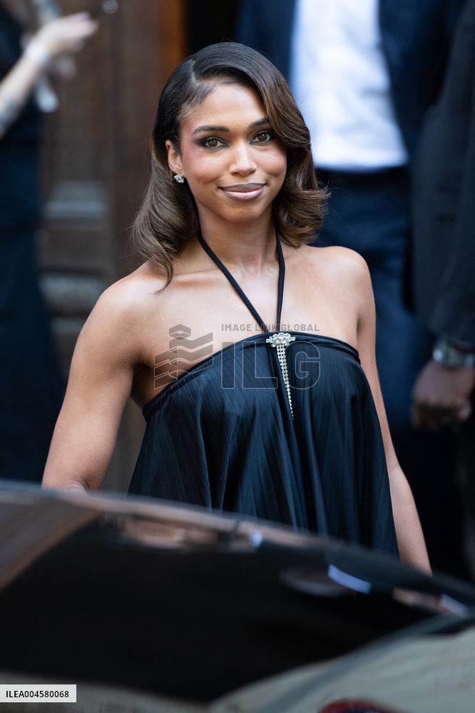 PFW Balenciaga Arrivals AM