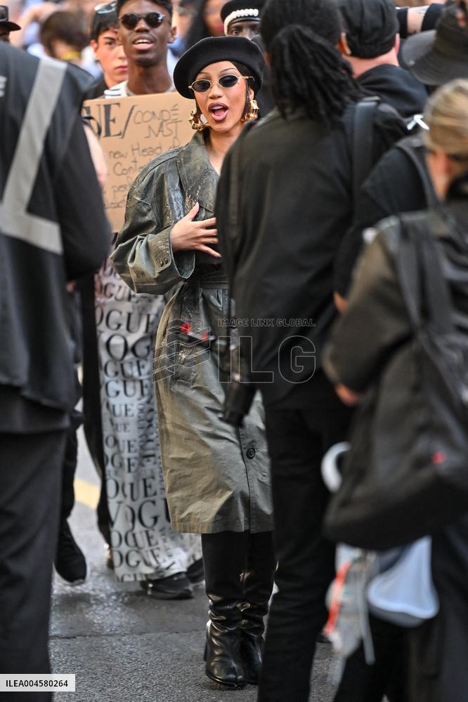 PFW Margiela Outside Arrivals