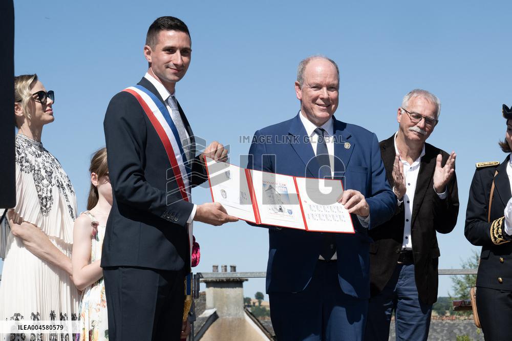 NO TABLOIDS WEB & PRINT - Princely Family of Monaco in Visit  - Mur de Barrez