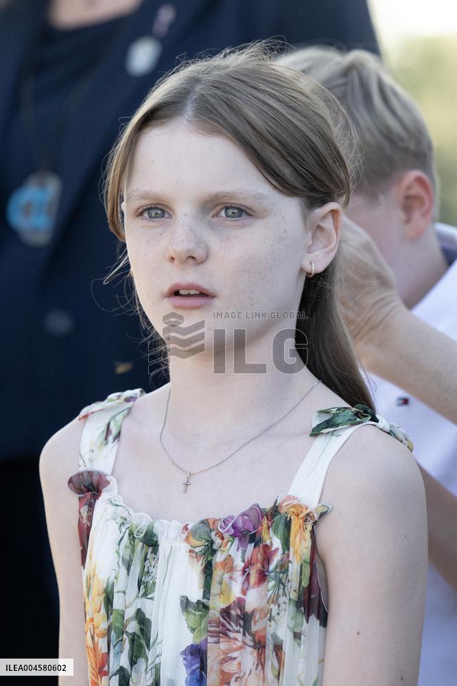 NO TABLOIDS WEB & PRINT - Princely Family of Monaco in Visit  - Carlat