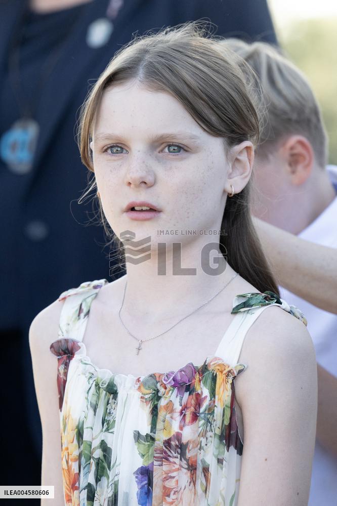 NO TABLOIDS WEB & PRINT - Princely Family of Monaco in Visit  - Carlat