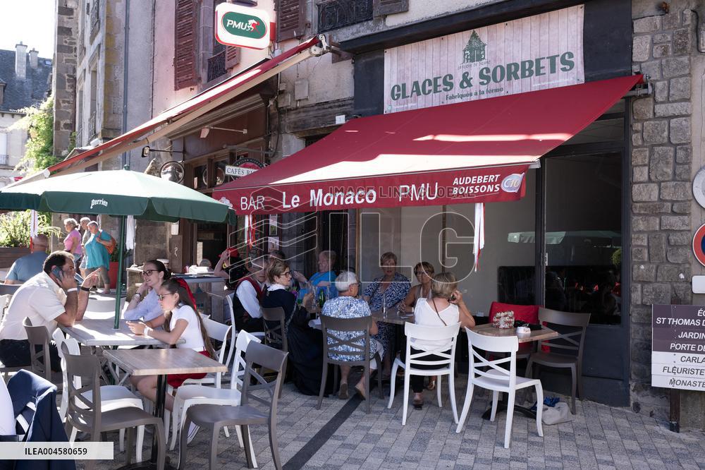 NO TABLOIDS WEB & PRINT - Princely Family of Monaco in Visit  - Mur de Barrez