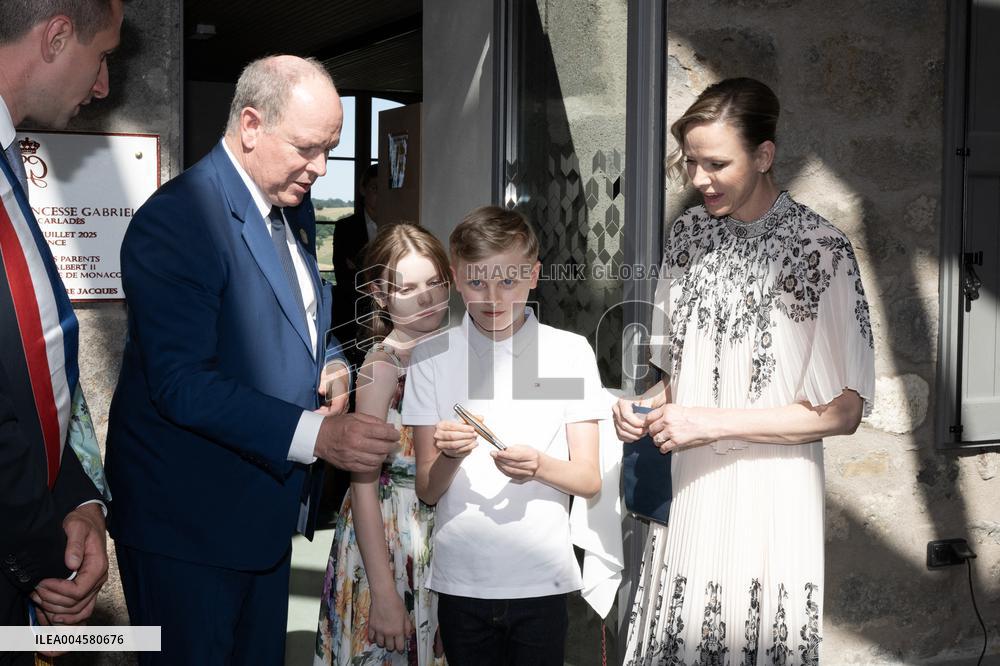 NO TABLOIDS WEB & PRINT - Princely Family of Monaco in Visit  - Mur de Barrez