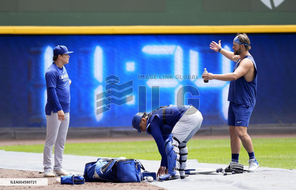 Baseball: Dodgers vs. Brewers