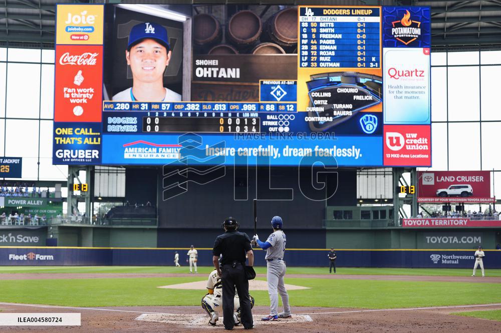 Baseball: Dodgers vs. Brewers
