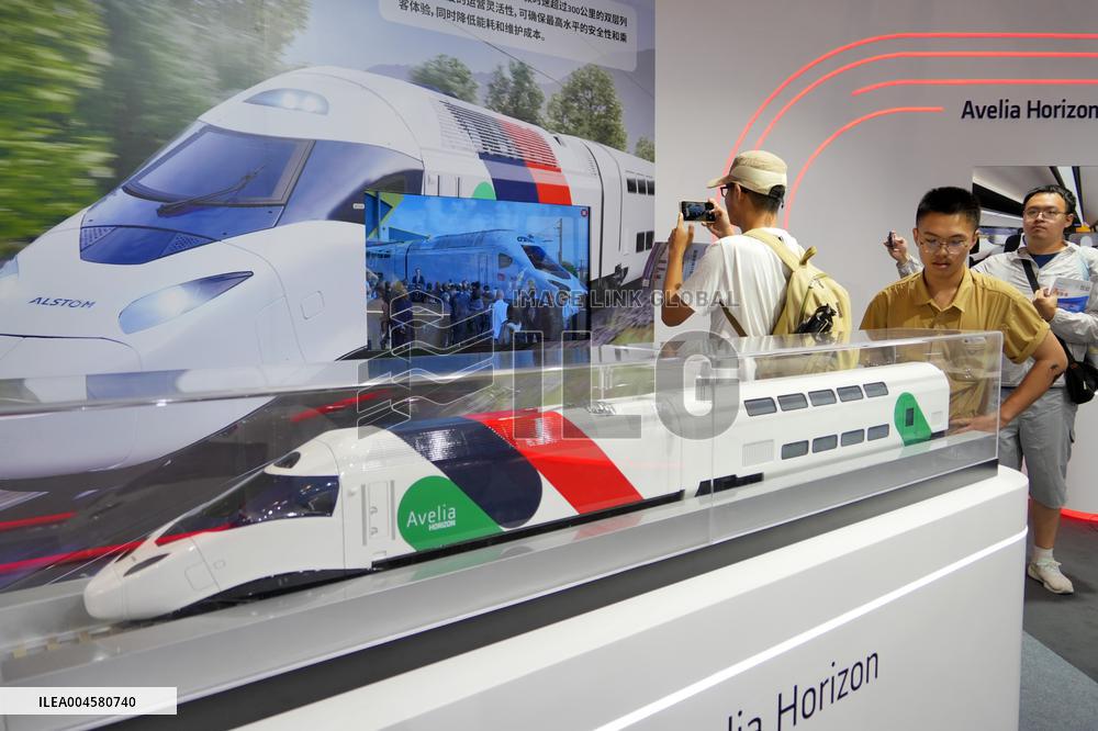 MODERN RAILWAYS 2025