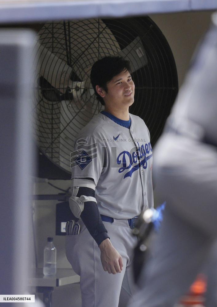 Baseball: Dodgers vs. Brewers