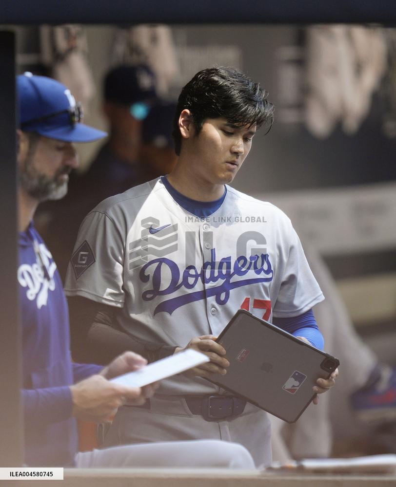 Baseball: Dodgers vs. Brewers