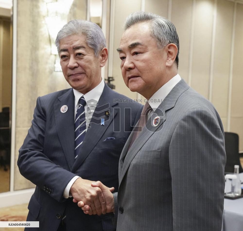 Japan-China diplomatic talks