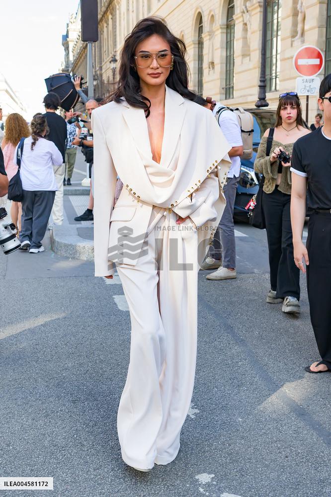 PFW - Zuhair Murad Outside Arrivals