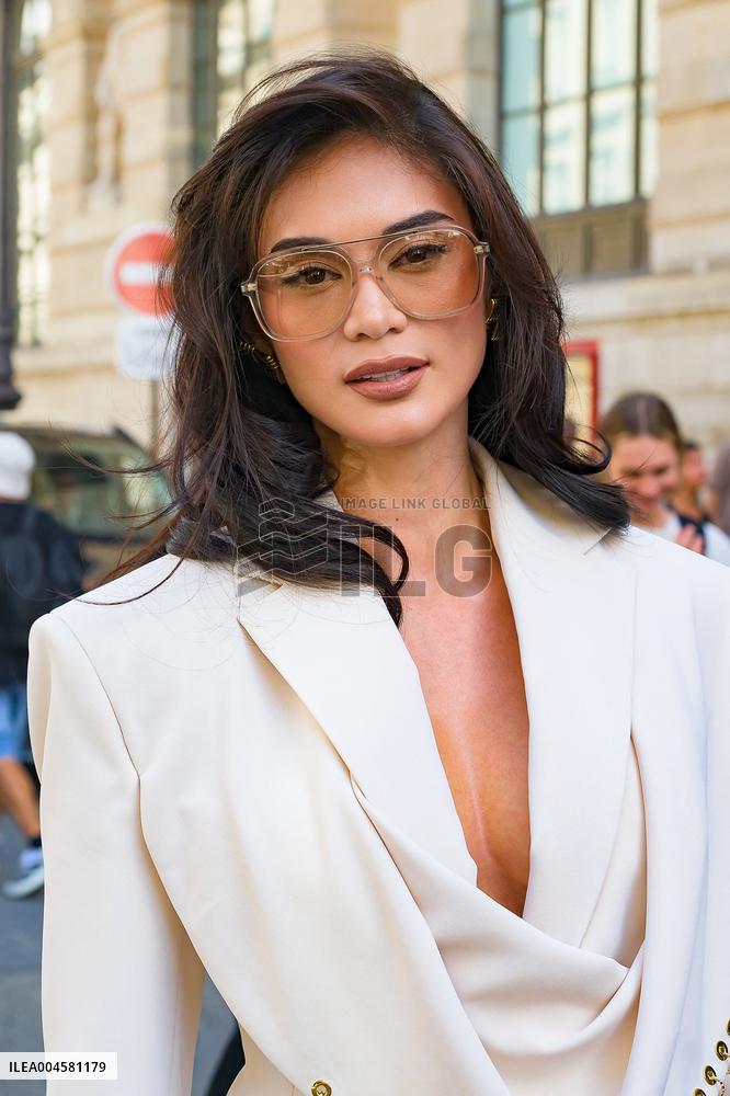 PFW - Zuhair Murad Outside Arrivals