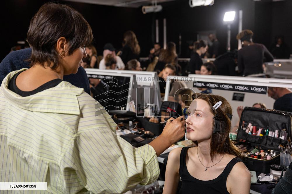 PFW - Elie Saab Backstage