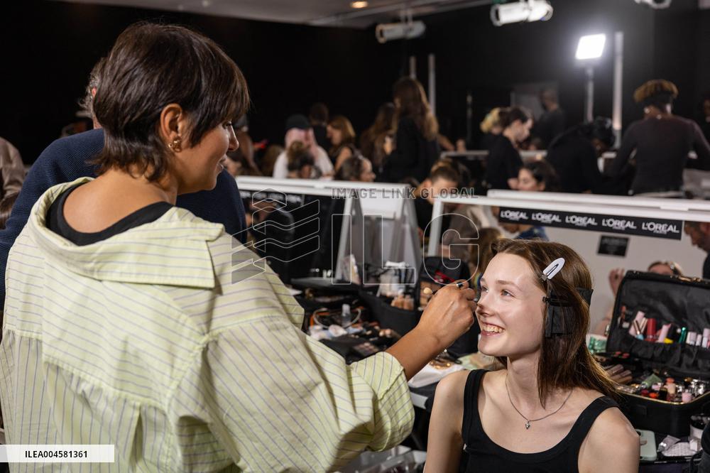 PFW - Elie Saab Backstage