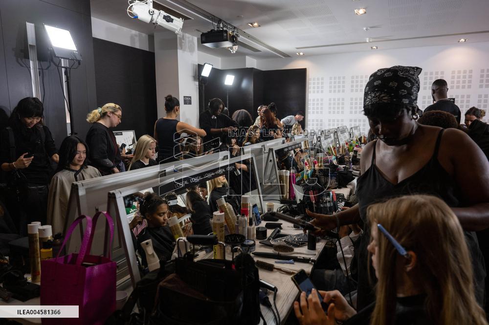 PFW - Elie Saab Backstage