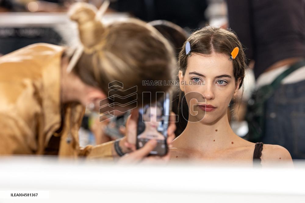 PFW - Elie Saab Backstage