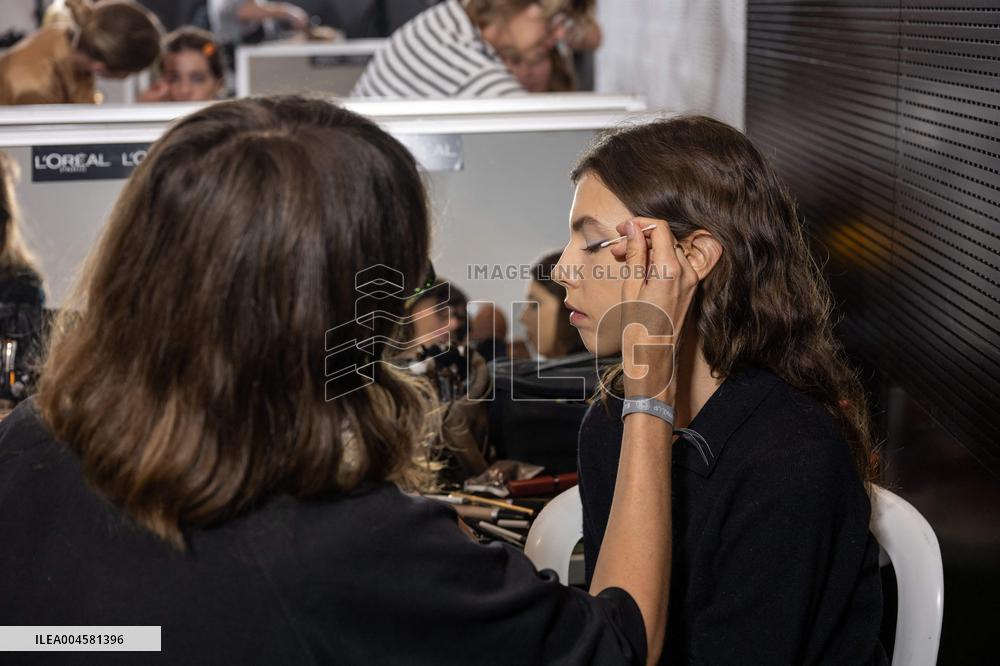 PFW - Elie Saab Backstage