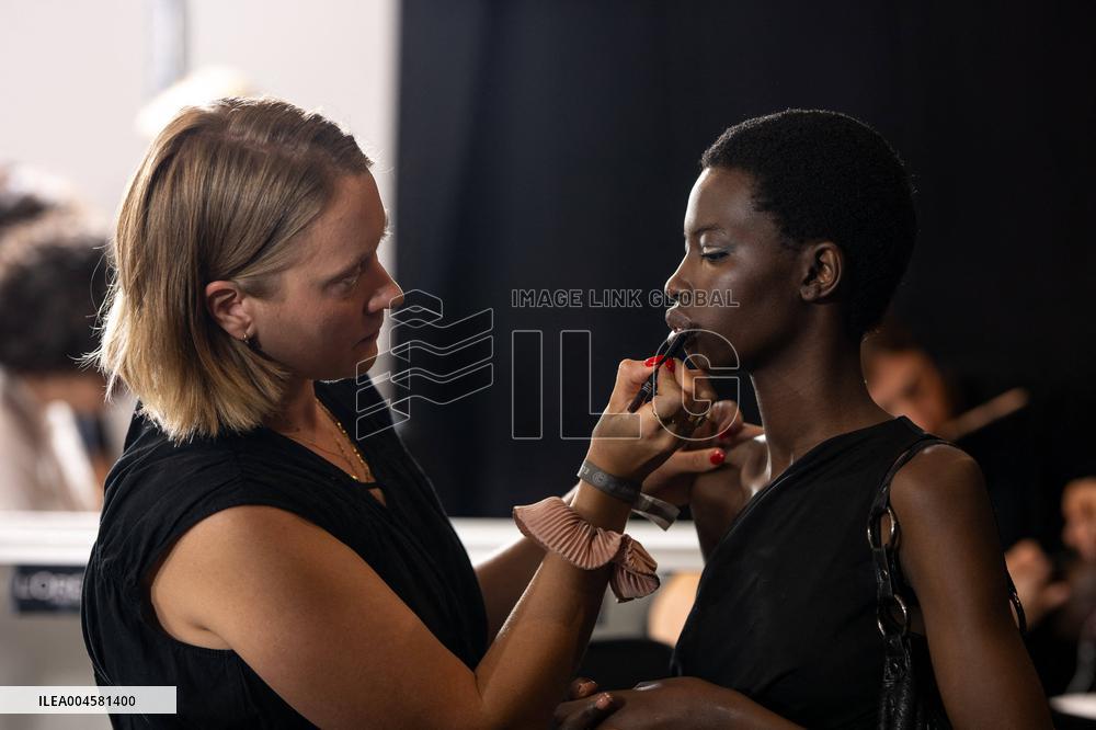 PFW - Elie Saab Backstage