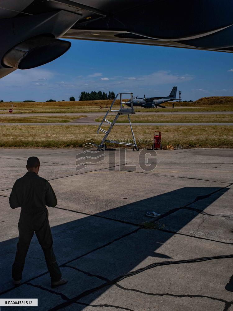 Final Aerial Parade Over the Champs-Élysées