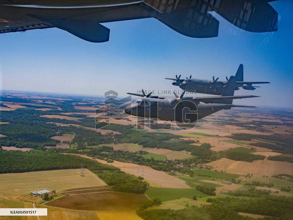 Final Aerial Parade Over the Champs-Élysées