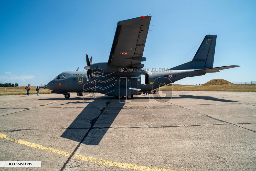 Final Aerial Parade Over the Champs-Élysées
