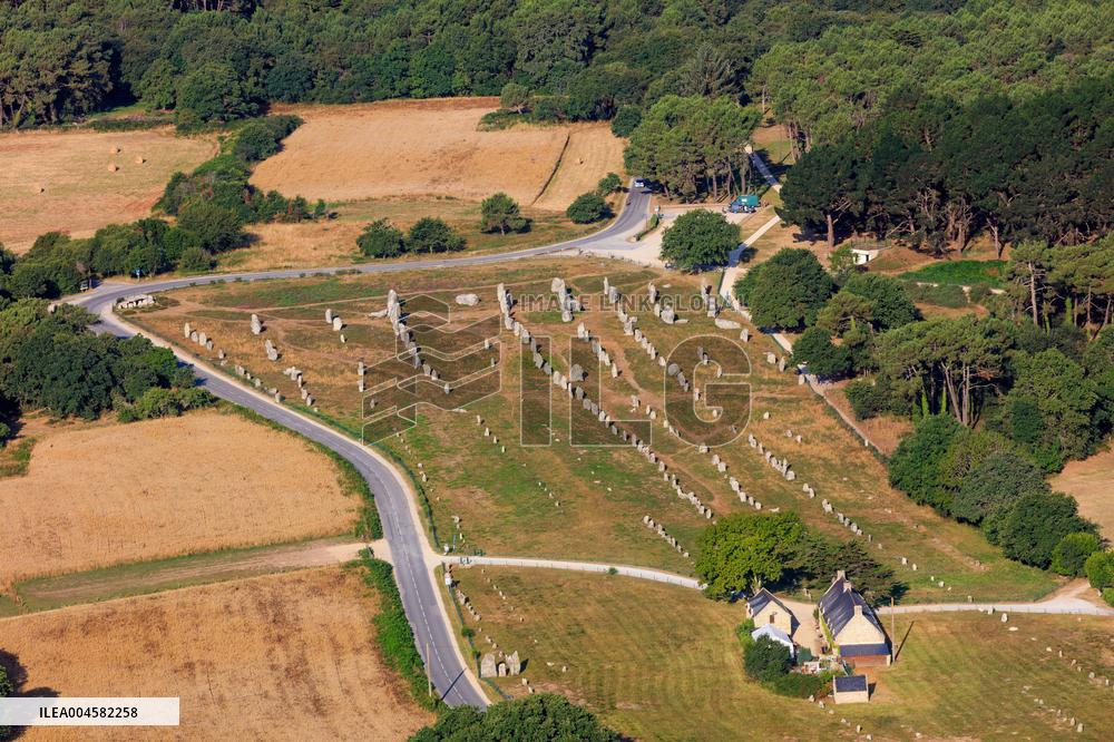 Illustration - Carnac