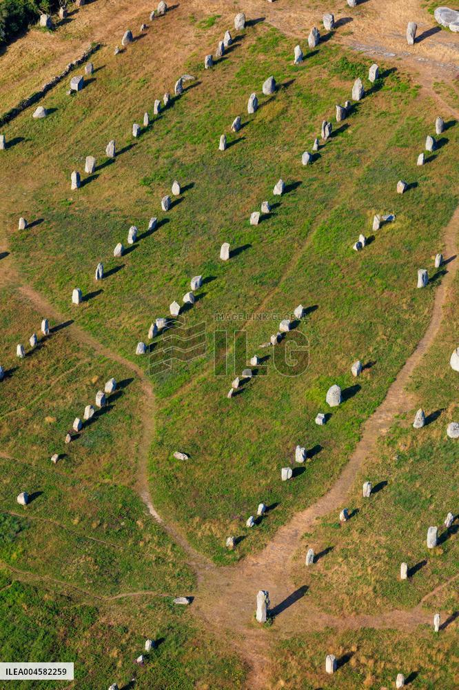 Illustration - Carnac