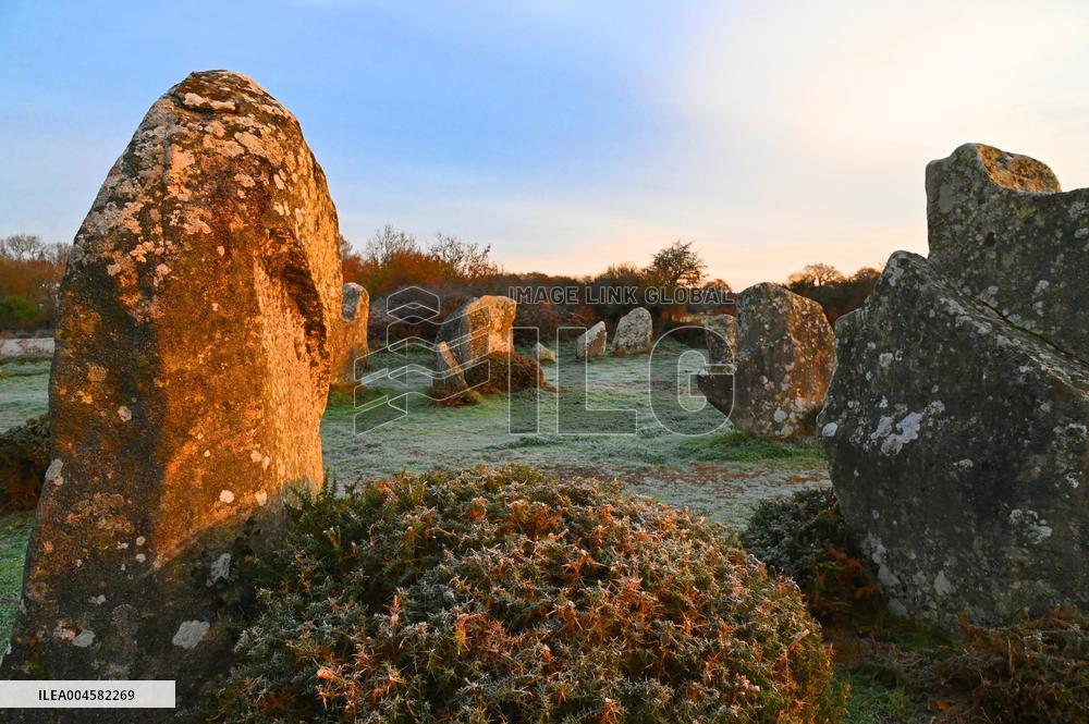 Illustration - Carnac