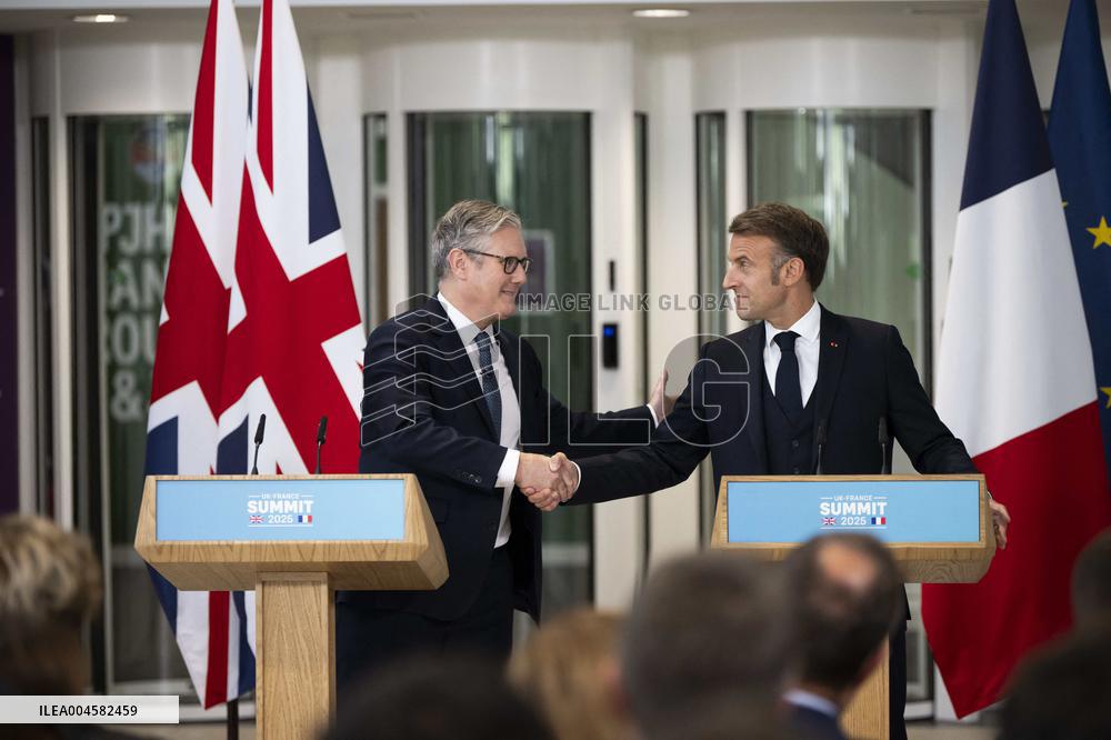 Keir Starmer and Emmanuel Macron press conference