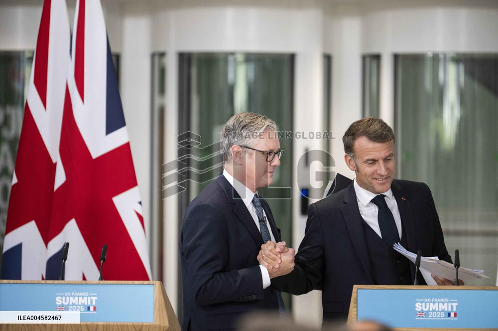 Keir Starmer and Emmanuel Macron press conference