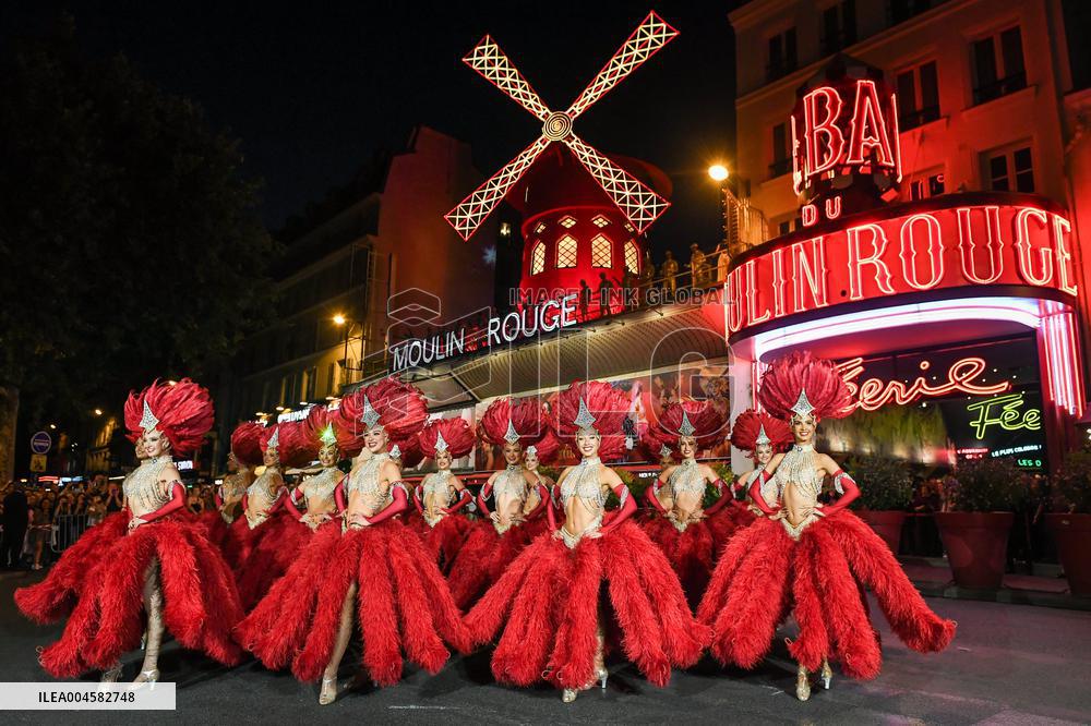 Moulin Rouge cabaret wings turn in Paris FA